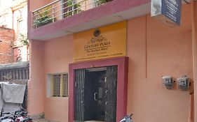 Oyo 14571 Century Plaza